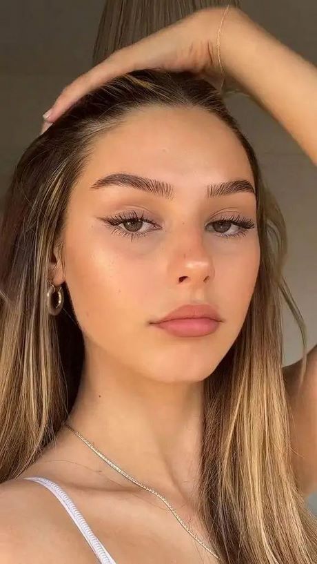 simple-makeup-tutorial-for-round-face-10_10 Eenvoudige make-up tutorial voor ronde gezicht