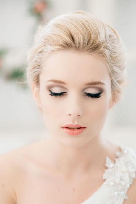 simple-wedding-makeup-tutorial-11_14 Eenvoudige bruiloft make-up tutorial