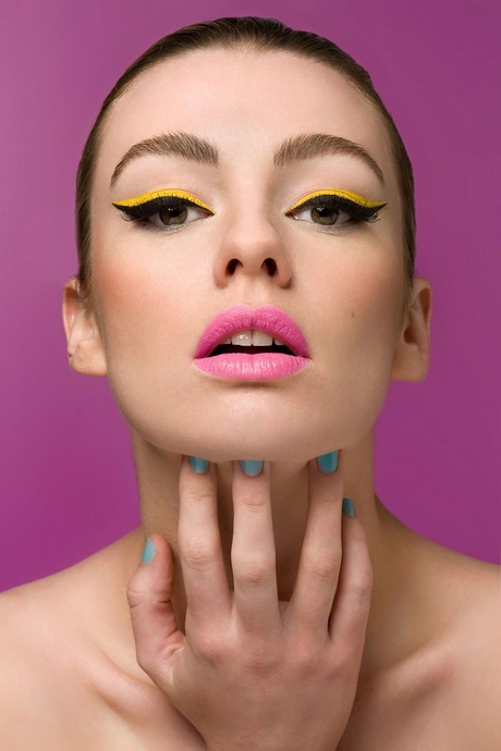 60s-mod-makeup-tutorial-04_3 60s mod make-up tutorial