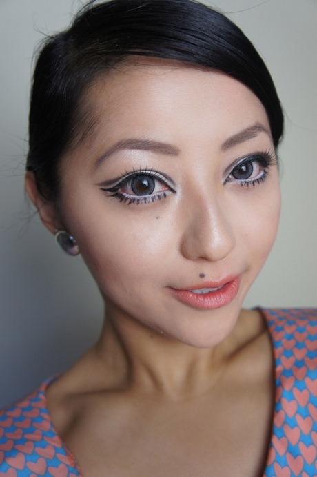 60s-mod-makeup-tutorial-04_5 60s mod make-up tutorial