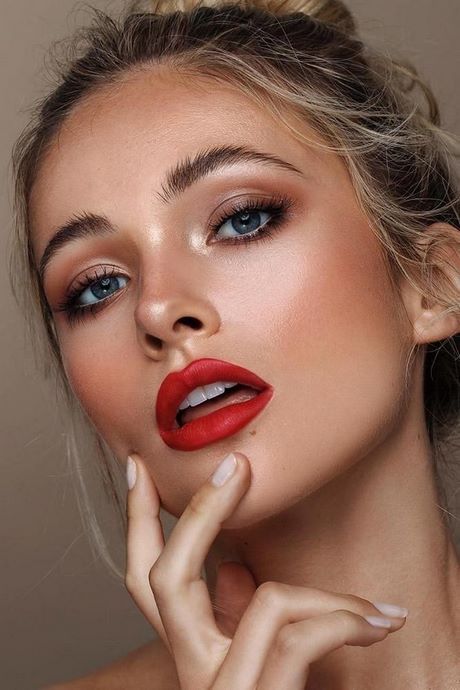 bright-red-lipstick-makeup-tutorial-80_12 Heldere rode lippenstift make-up tutorial