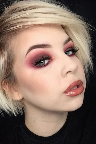 Goth make-up tutorials