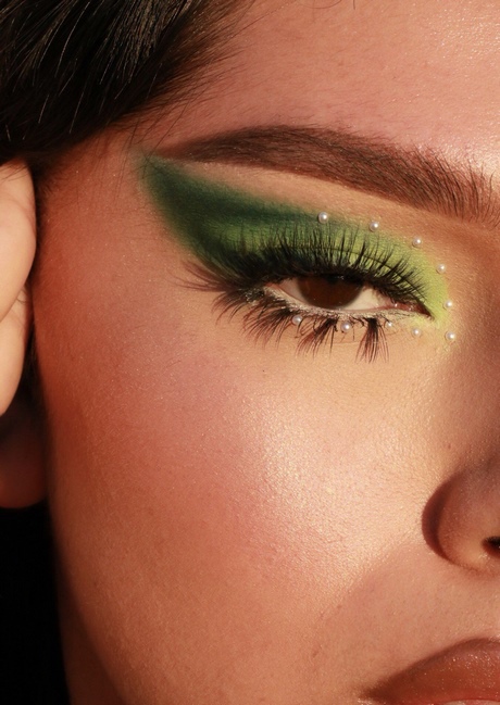 grunge-makeup-tutorial-for-green-eyes-14_2 Grunge make - up tutorial voor groene ogen