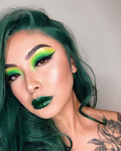 grunge-makeup-tutorial-for-green-eyes-14_3 Grunge make - up tutorial voor groene ogen
