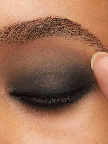 makeup-tutorial-using-black-eyeshadow-33_2 Make-up tutorial met behulp van zwarte oogschaduw