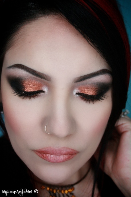 two-toned-eyeshadow-makeup-tutorial-28 Twee toned oogschaduw make-up tutorial