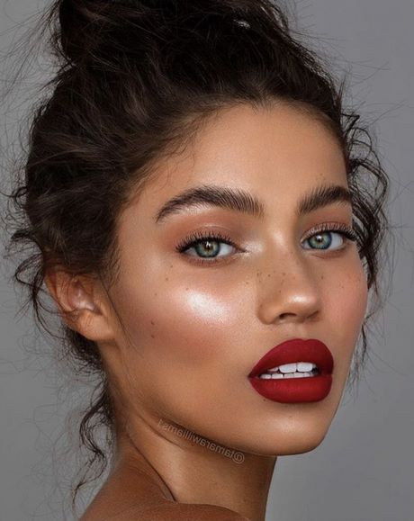 bold-red-lip-makeup-tutorial-57_13 Vet rode lip make-up tutorial