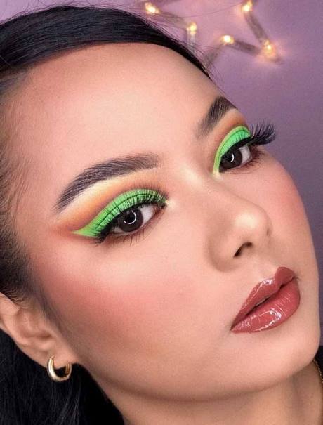 bright-green-makeup-tutorial-34_15 Bright green make-up tutorial