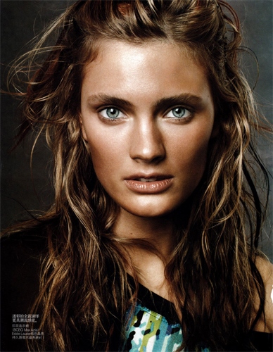bronze-face-makeup-tutorial-05_10 Bronzen gezicht make-up tutorial
