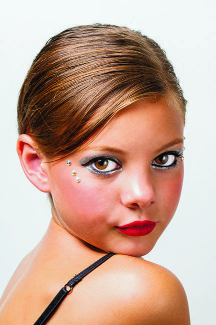 dance-makeup-and-hair-tutorial-12_3 Dans make-up en haar tutorial