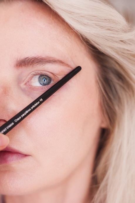 hooded-eyes-makeup-tutorial-18_7 Make-up tutorial met capuchon voor ogen