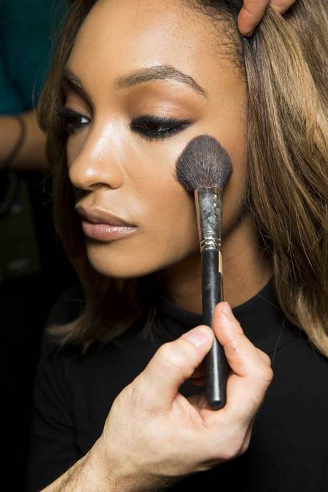 professional-makeup-artist-tutorial-foundation-28_6 Professionele make-up kunstenaar tutorial Stichting