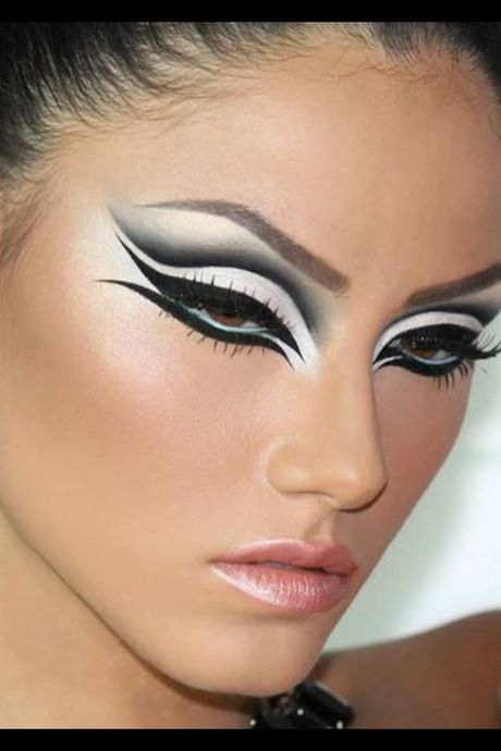 black-and-silver-arabic-eye-makeup-tutorial-60_11 Zwart en zilver Arabisch oog make-up tutorial