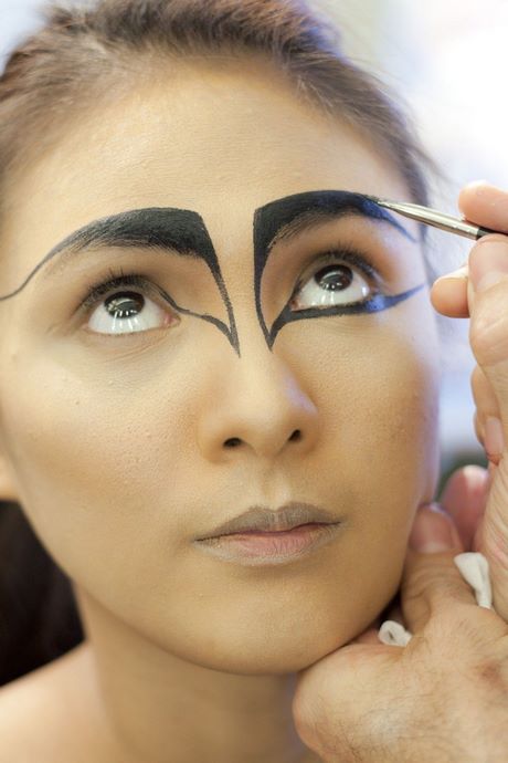 black-swan-inspired-makeup-tutorial-01_12 Black swan geïnspireerd make-up tutorial