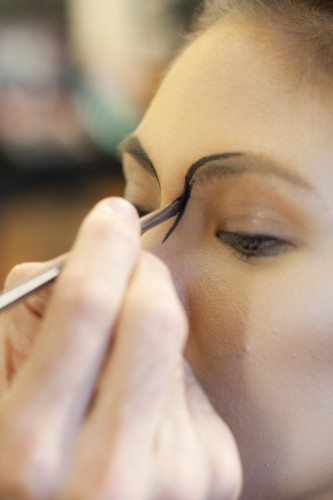black-swan-inspired-makeup-tutorial-01_15 Black swan geïnspireerd make-up tutorial