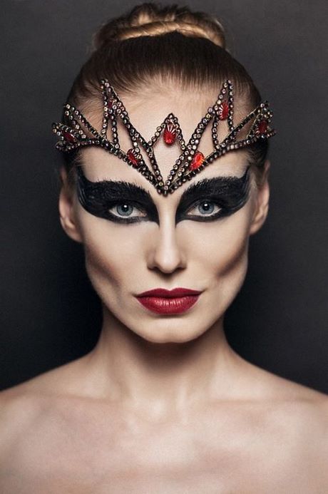black-swan-inspired-makeup-tutorial-01_8 Black swan geïnspireerd make-up tutorial