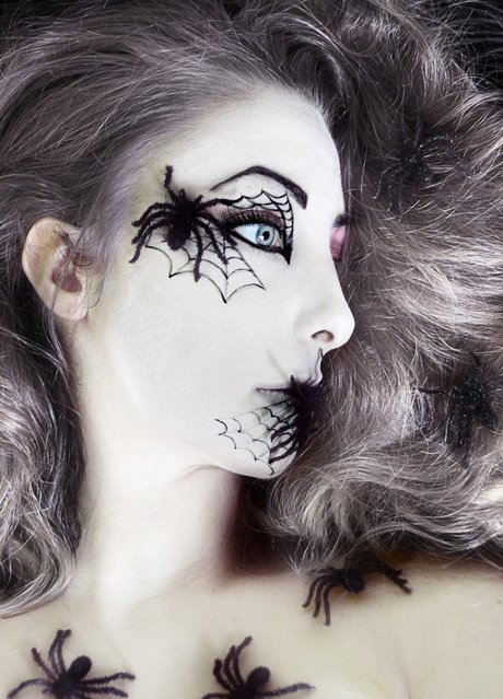 black-widow-spider-makeup-tutorial-52_10 Black widow spider make-up tutorial