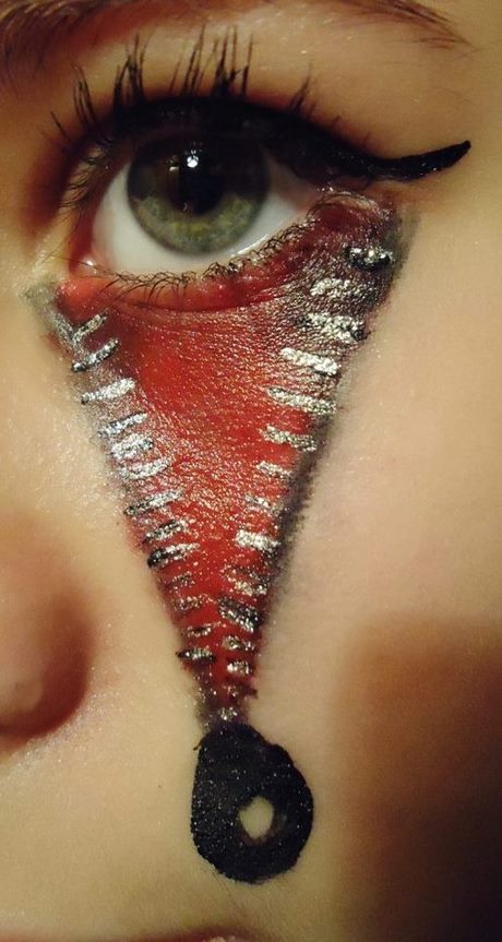 bleeding-eye-makeup-tutorial-49_10 Bloedende oog make-up tutorial