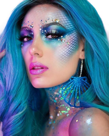 blue-mermaid-makeup-tutorial-08_17 Blauwe zeemeermin make-up tutorial