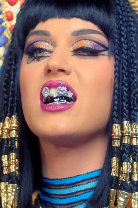 cleopatra-makeup-tutorial-katy-perry-28_13 Maak een keuze: *