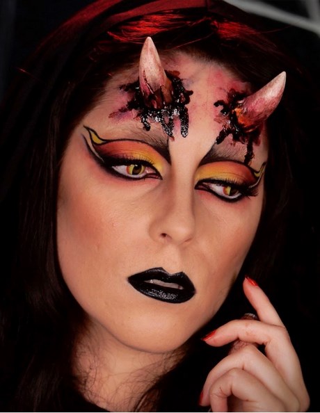 demon-eyes-makeup-tutorial-35_12 Demon eyes make-up tutorial