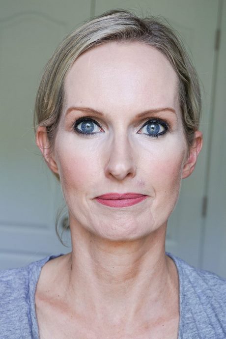 eye-makeup-tutorial-for-older-women-46_13 Oog make - up tutorial voor oudere vrouwen