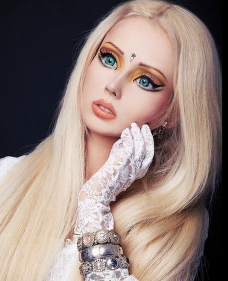 real-life-barbie-doll-makeup-tutorial-85_9 Real life barbie doll Make-up tutorial