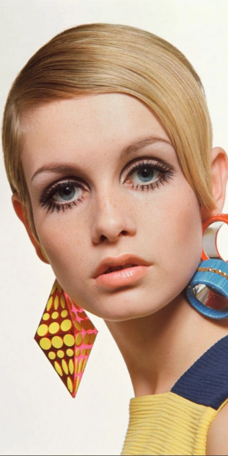 1960s-twiggy-makeup-tutorial-87_3-13 1960s twiggy make-up tutorial