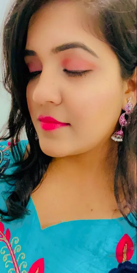 beginner-makeup-tutorial-indian-01_2-4 Beginner make-up tutorial Indiase