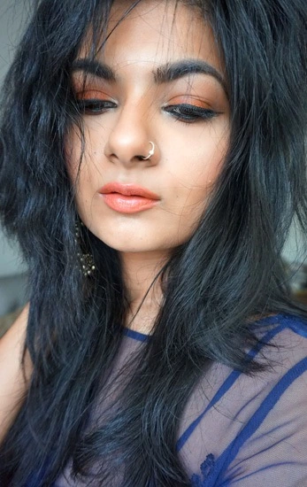 black-and-orange-makeup-tutorial-63_10-4 Zwarte en oranje make-up tutorial