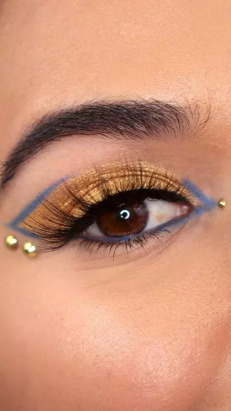 blue-and-orange-makeup-tutorial-54_10-2 Blauwe en oranje make-up tutorial