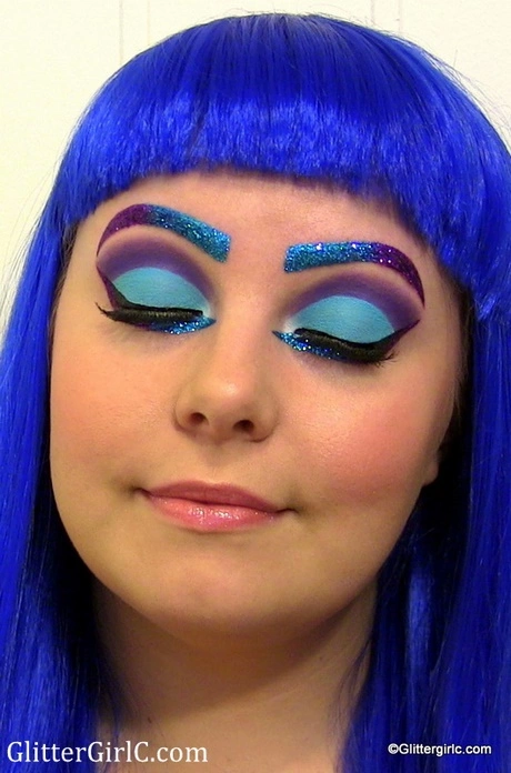 blue-and-orange-makeup-tutorial-54_7-13 Blauwe en oranje make-up tutorial