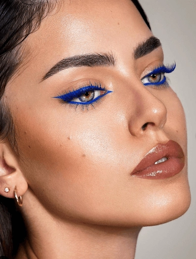 blue-liner-makeup-tutorial-29_2-8 Blauwe liner make-up tutorial