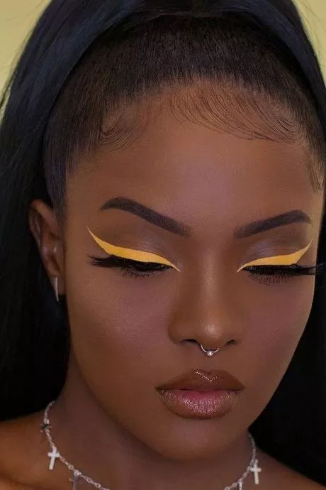 cat-eye-makeup-tutorial-for-black-women-99_7-13 Cat eye make-up tutorial voor zwarte vrouwen