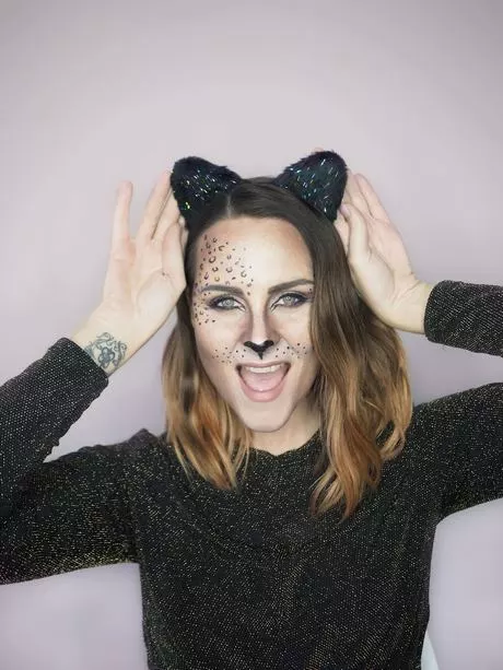 easy-catwoman-makeup-tutorial-56_5-10 Gemakkelijk catwoman make-up tutorial