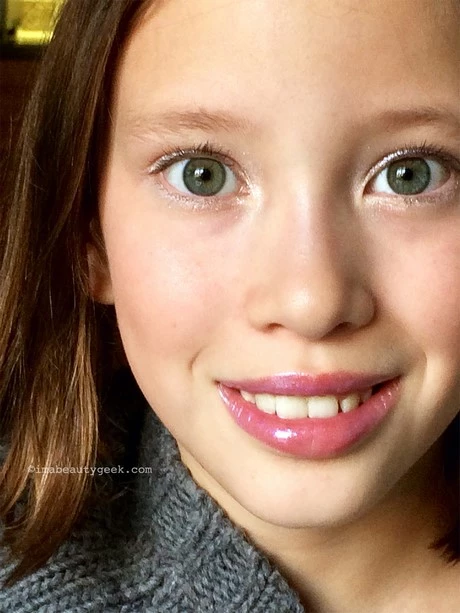eight-year-old-makeup-tutorial-88_7-13 Acht jaar oude make-up tutorial