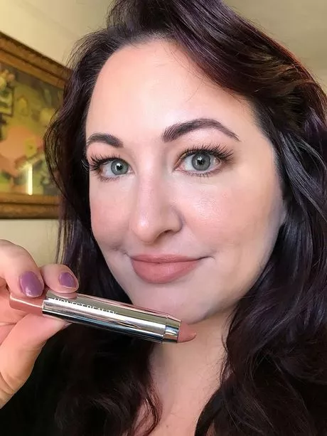 makeup-tutorial-using-crayons-61_11-5 Make-up tutorial met behulp van kleurpotloden