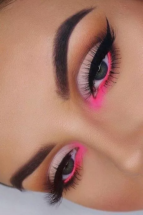 neon-pink-makeup-tutorial-10_8-14 Neon roze make-up tutorial