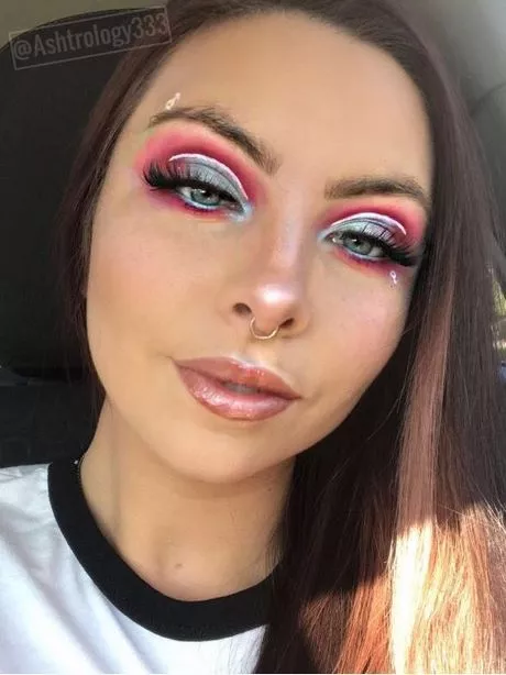pink-blue-makeup-tutorial-44_12-3 Roze blauwe make-up tutorial