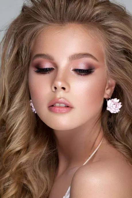 prom-makeup-tutorial-natural-75_11-5 Prom make-up tutorial natuurlijke