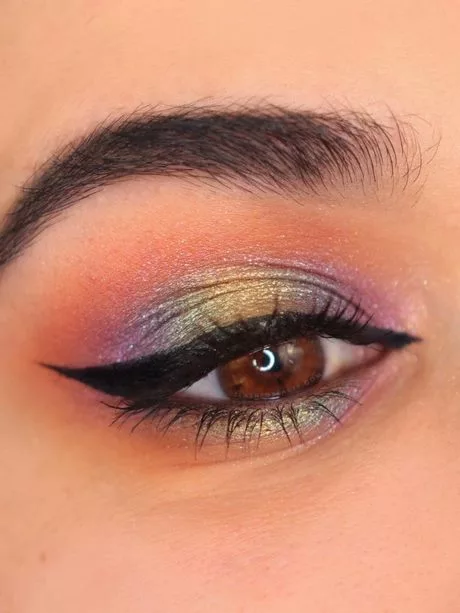 rainbow-eyeliner-makeup-tutorial-30-2 Regenboog eyeliner make-up tutorial