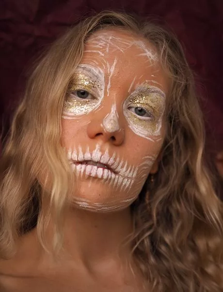skull-mask-makeup-tutorial-49_5-14 Schedel masker make-up tutorial