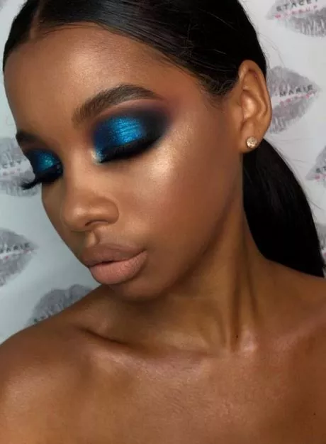 smokey-blue-eyeshadow-makeup-tutorial-73_16-7 Smokey blue oogschaduw make-up tutorial