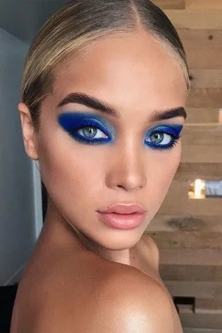 smokey-blue-eyeshadow-makeup-tutorial-73_4-10 Smokey blue oogschaduw make-up tutorial