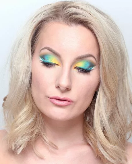 tropical-makeup-tutorial-40_11-3 Tropische make-up tutorial