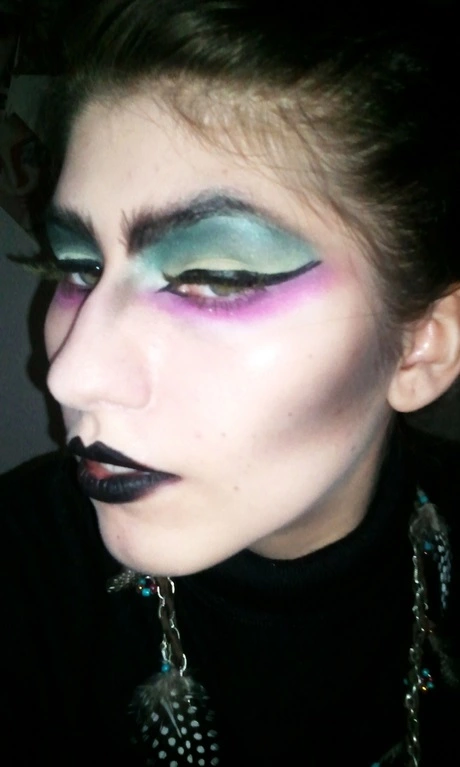 wiccan-makeup-tutorial-26_3-8 Wicca make-up tutorial