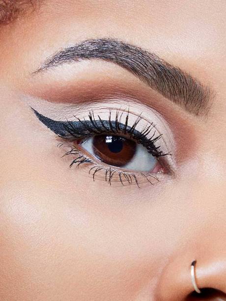 blue-eye-makeup-tutorial-for-brown-eyes-38 Blauw oog make-up tutorial voor bruine ogen