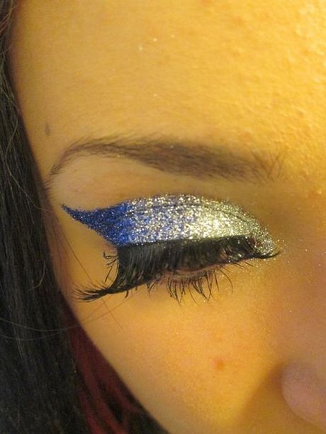 cheer-glitter-makeup-tutorial-17_8 Cheer glitter make-up tutorial