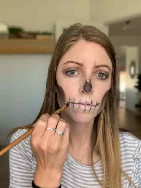 easy-skull-makeup-tutorial-00 Gemakkelijk schedel make-up tutorial