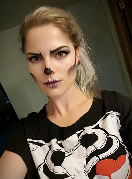 easy-skull-makeup-tutorial-00_11 Gemakkelijk schedel make-up tutorial